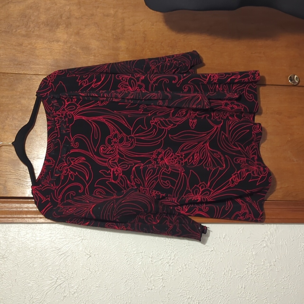 Avenue red and black blouse
